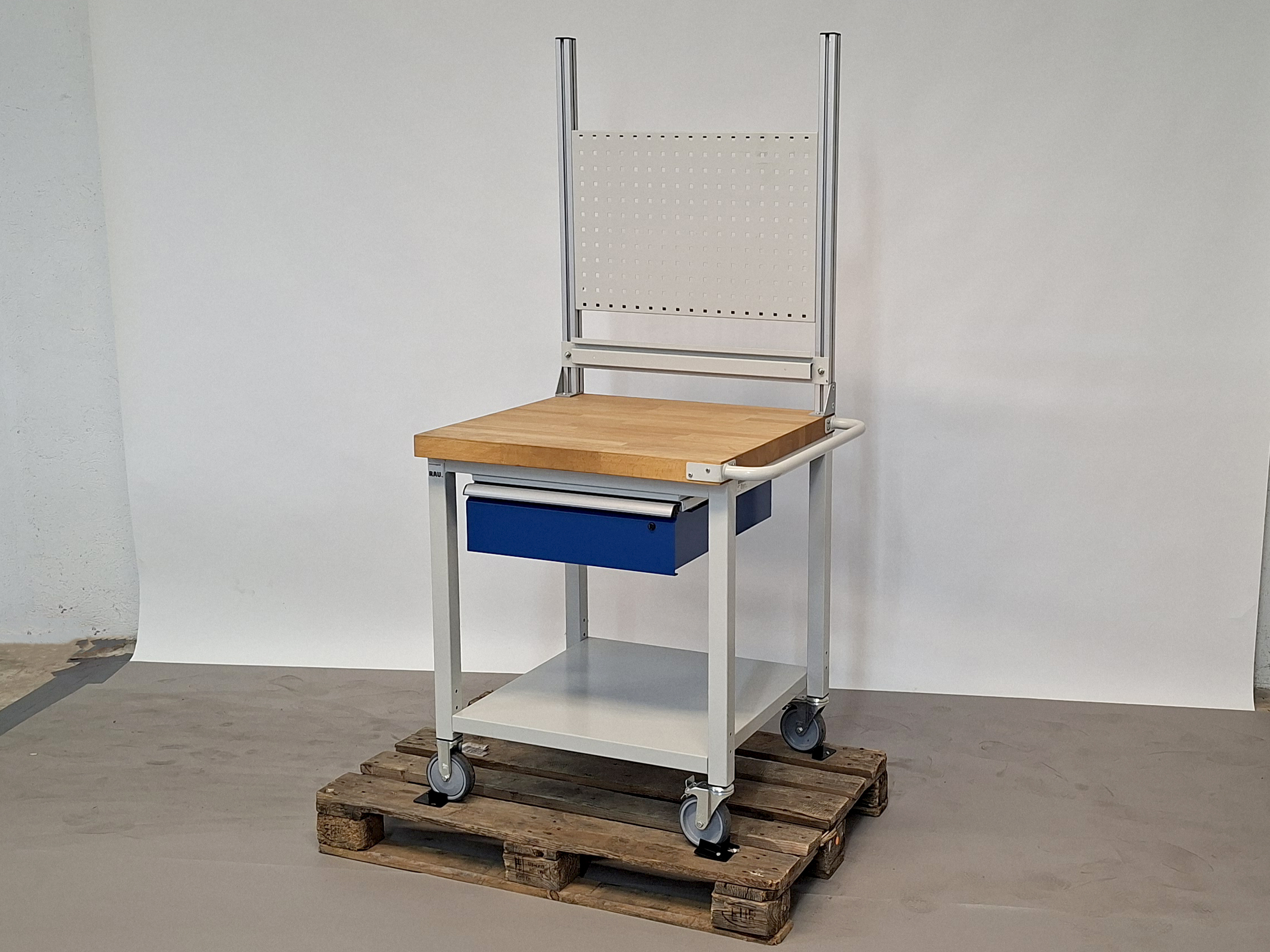Fahrbare Werkbank Serie 8000