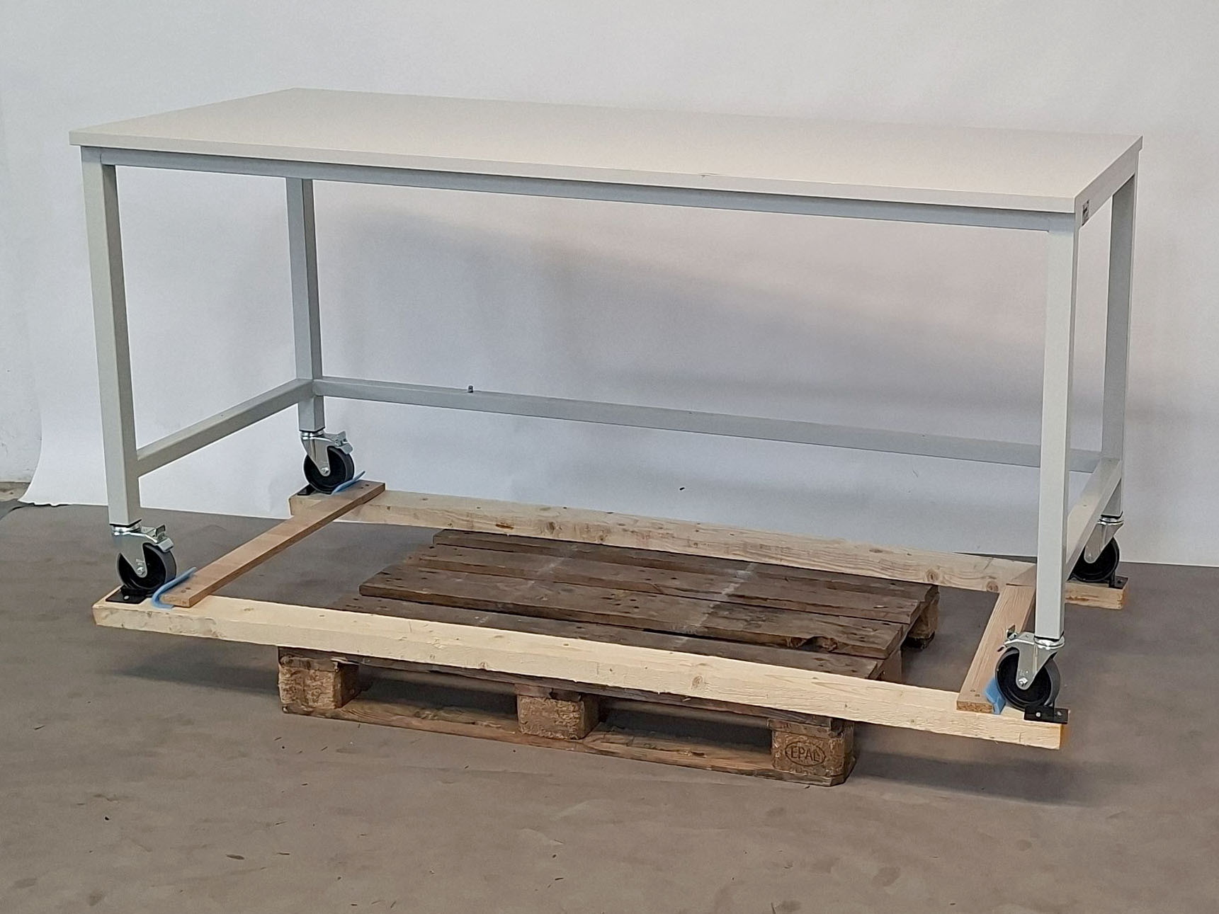 ESD-Werktisch Fahrbar