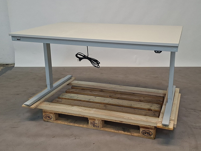 Arbeitstisch Serie adlatus