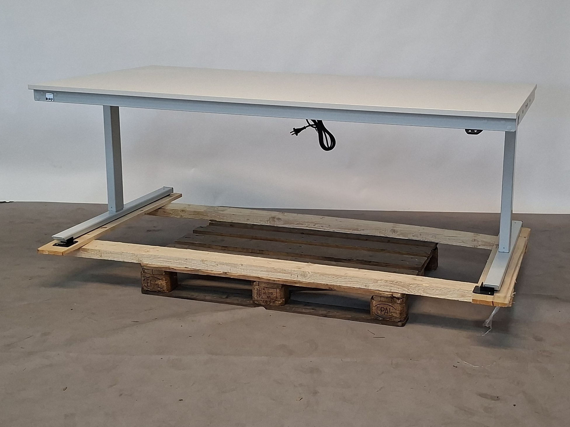 Arbeitstisch Serie adlatus