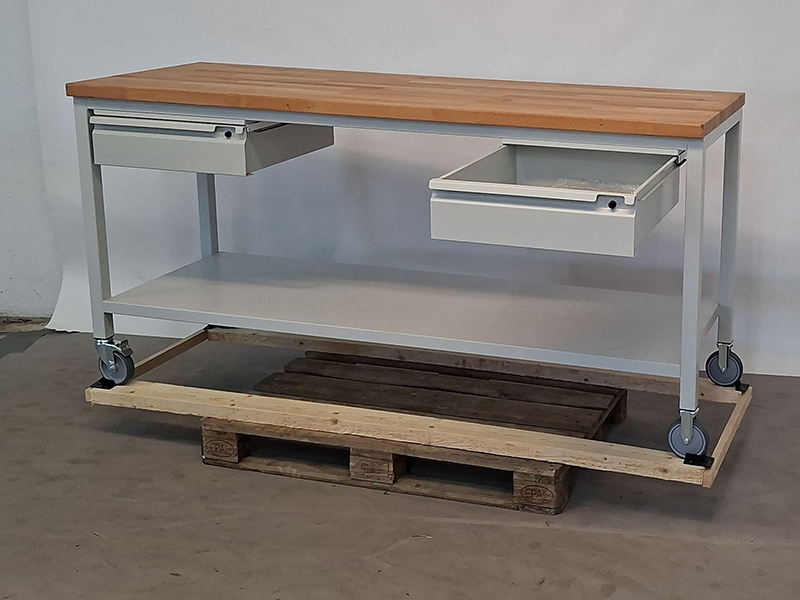 Fahrbare Werkbank Serie 8000