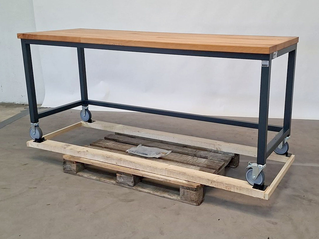 Fahrbare Werkbank Serie 8000